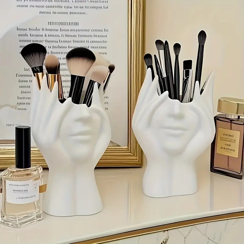 Beauty Queen Makeup - Face Shape Makeup Brush Holder -