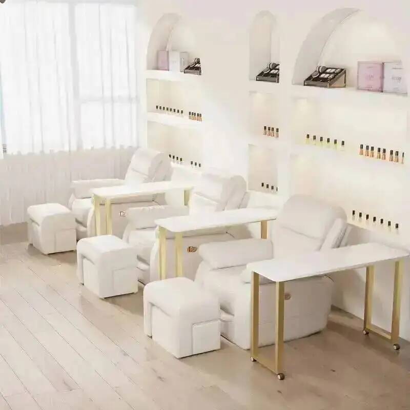 Perfume Nail Tables Trendy Bea - Makeup Beauty Lounge recension och pris